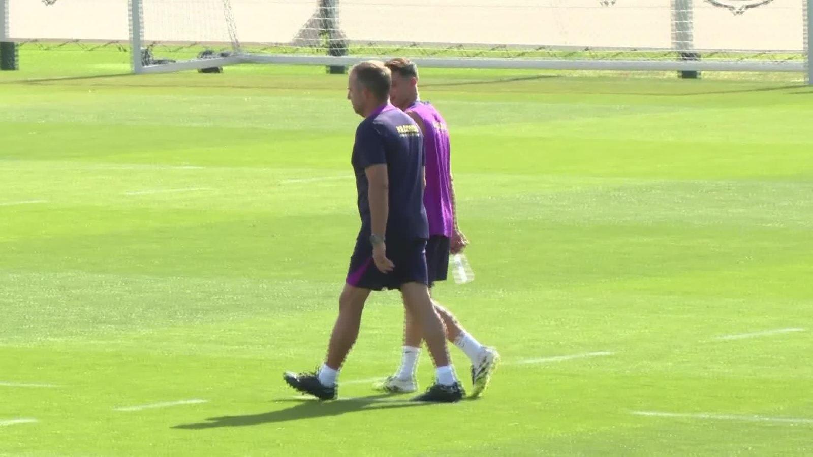 S016-BARCELONA ENTRENAMIENTO BARSA