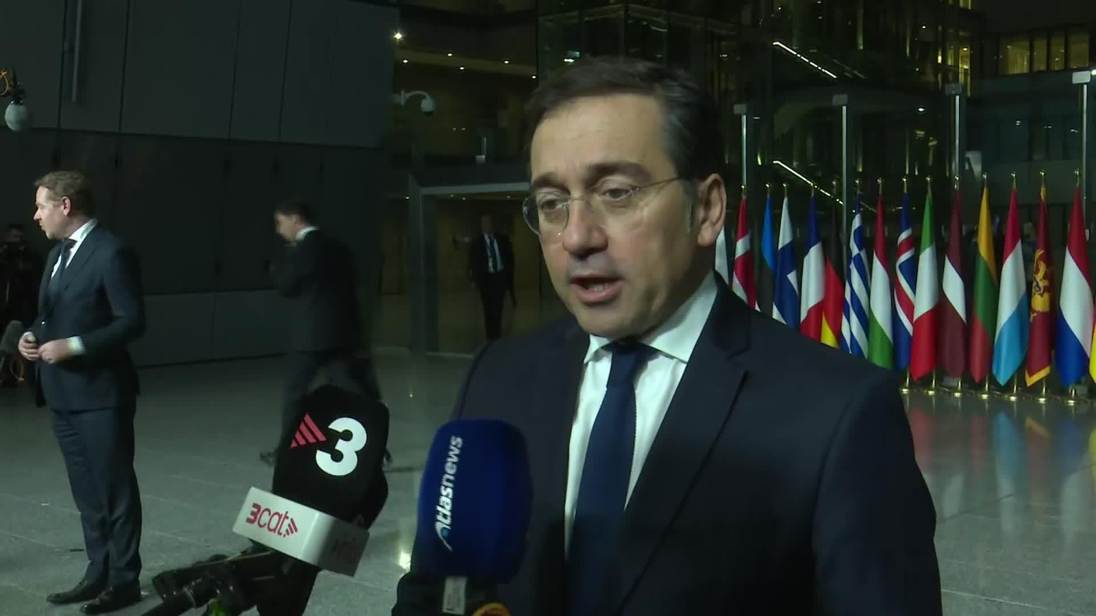 X044-BRUSELAS DECLARACIONES ALBARES