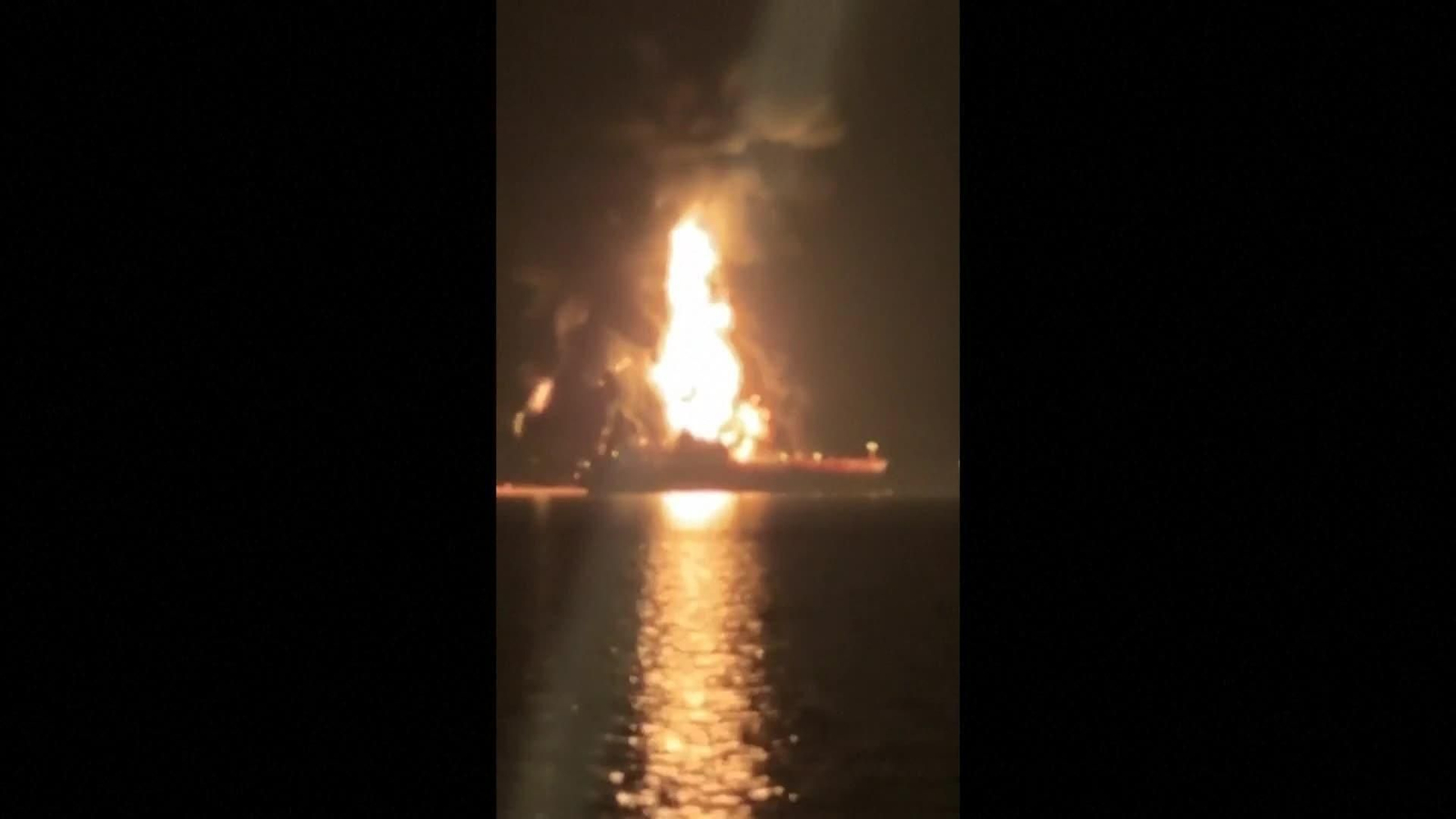 J006-IRAQ TANQUES DE PETROLEO EN LLAMAS ATAQUE IRANÍ