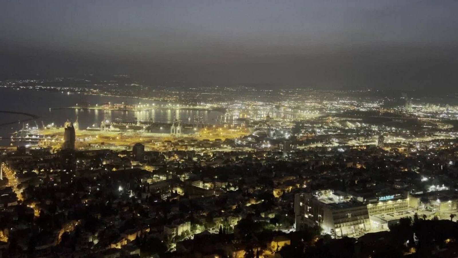 L050-ISRAEL RESCATE CUERPOS HAIFA