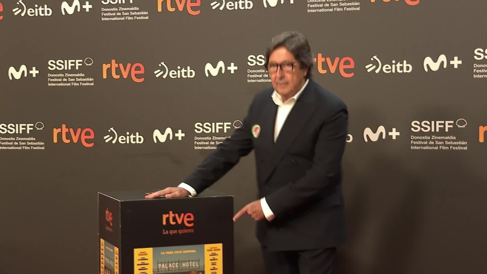 J011-SAN SEBASTIAN ALFOMBRA ROJA