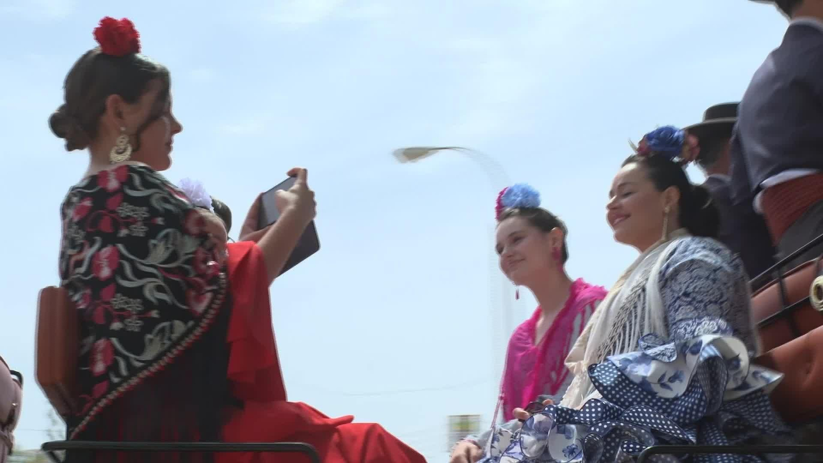 J053-SEVILLA POLEMICA INFLUENCERS FERIA