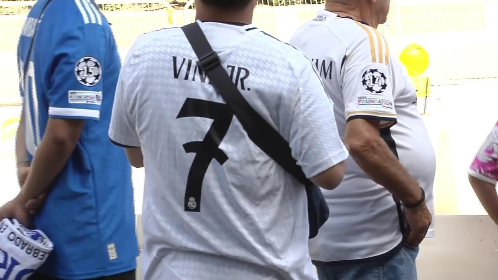 S047-MADRID AMBIENTE BERNABEU PREVIA REAL MADRID VS ESPANYOL