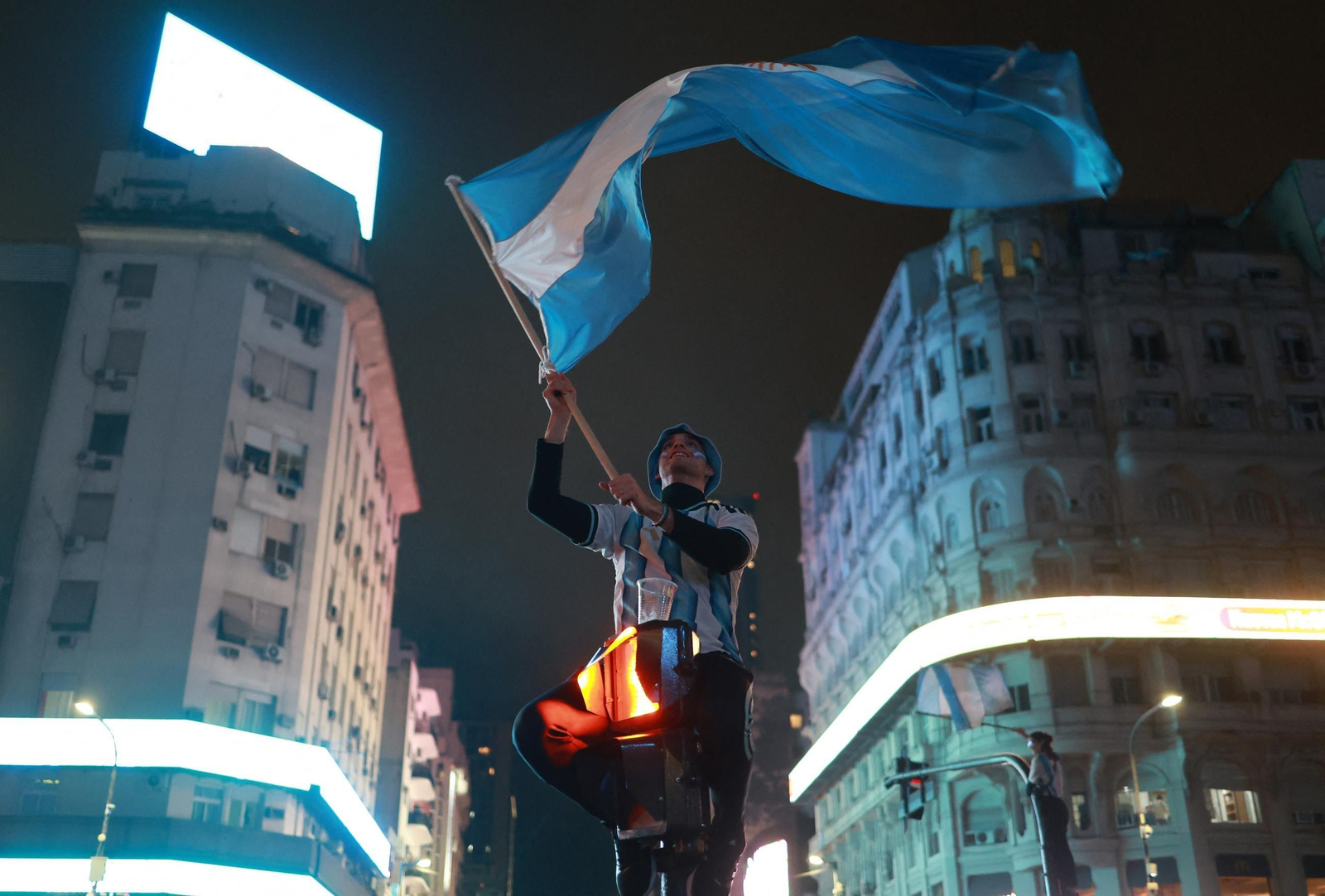Buenos Aires homenajea a la Albiceleste pese a la derrota