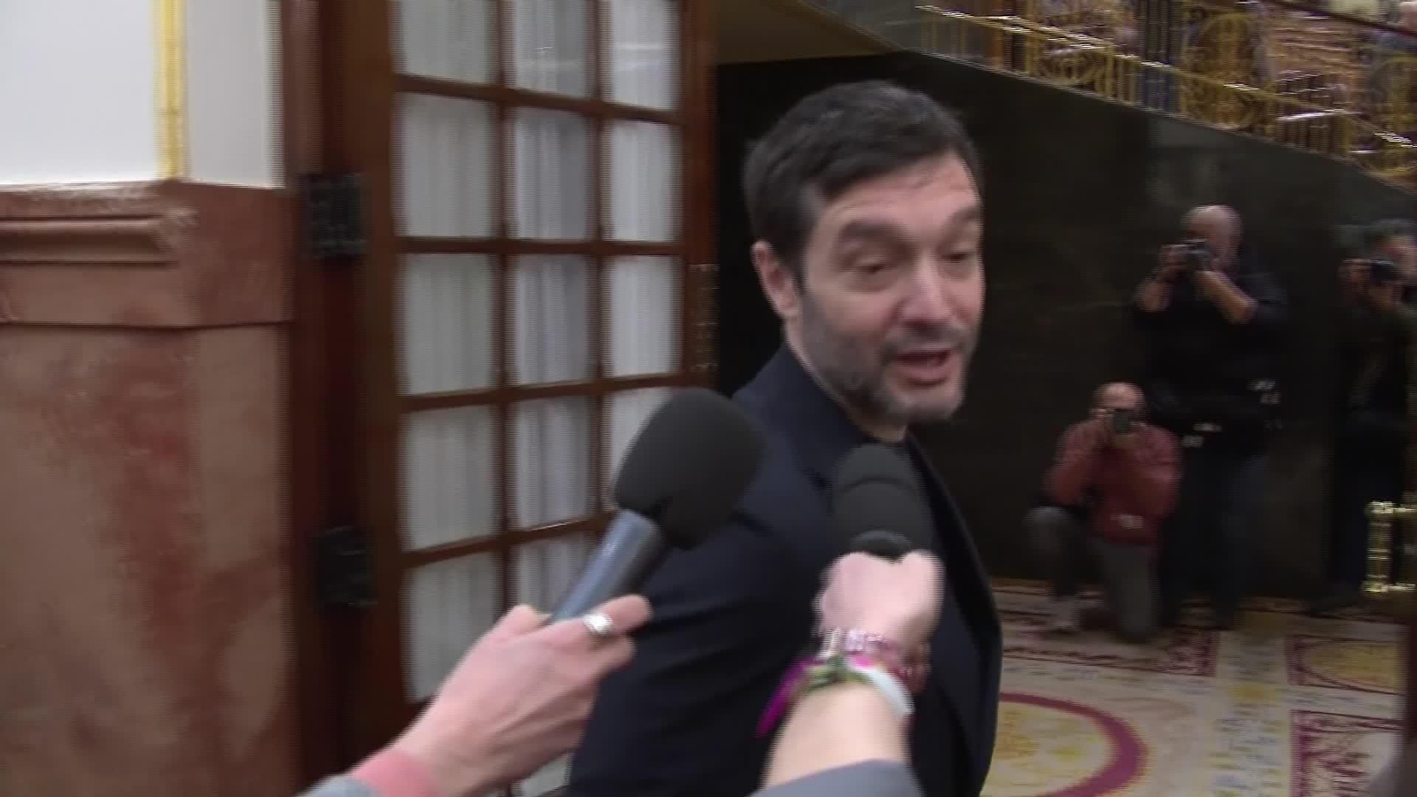 X019-CONGRESO PASILLOS 1