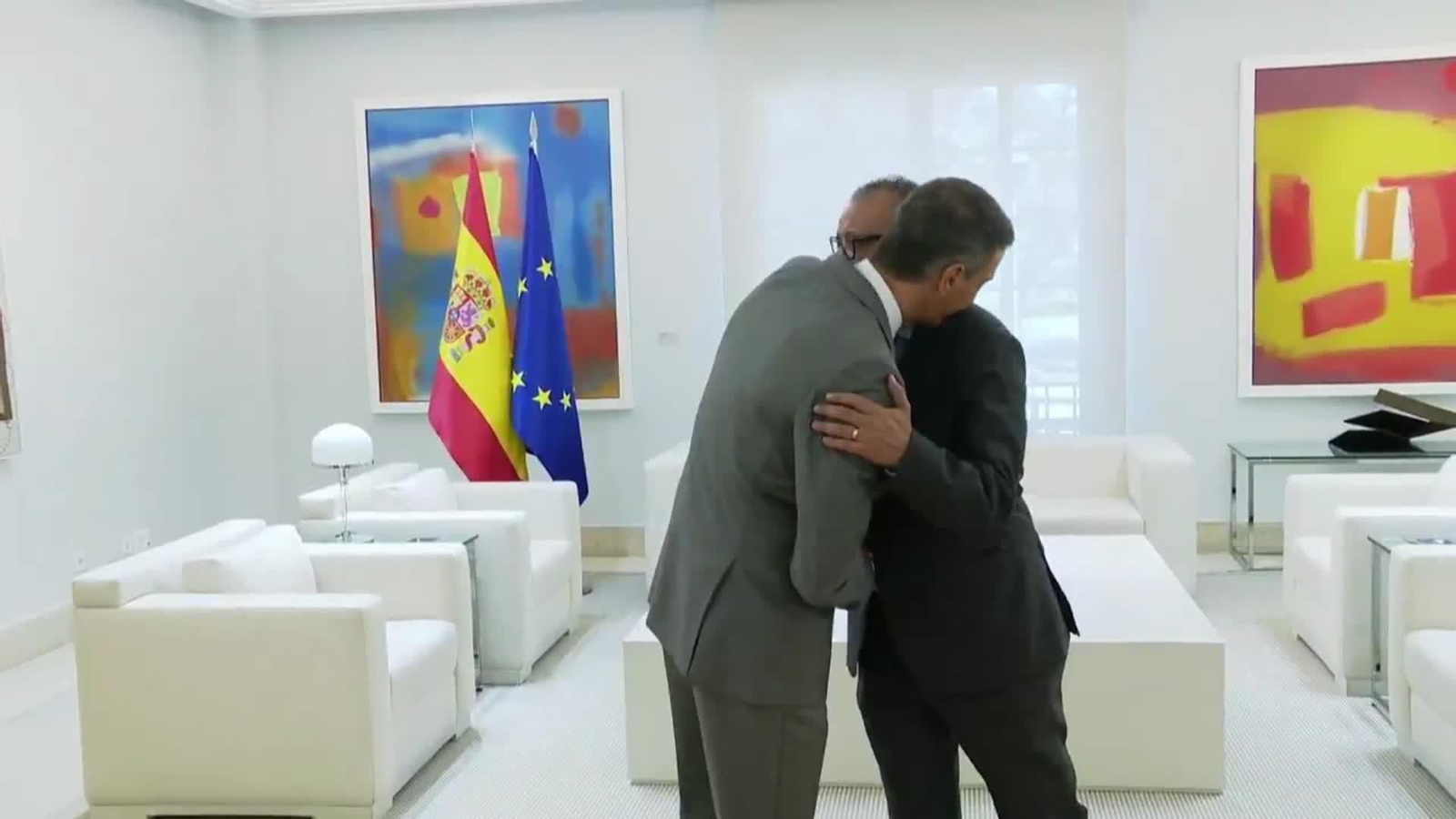 L078-MONCLOA SANCHEZ CON DIRECTOR OMS