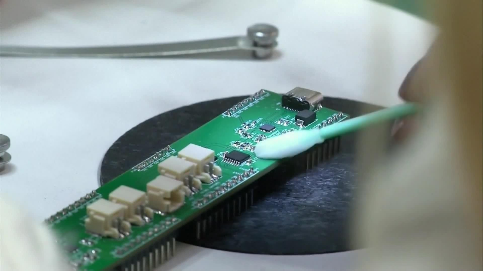 web futuro microchips