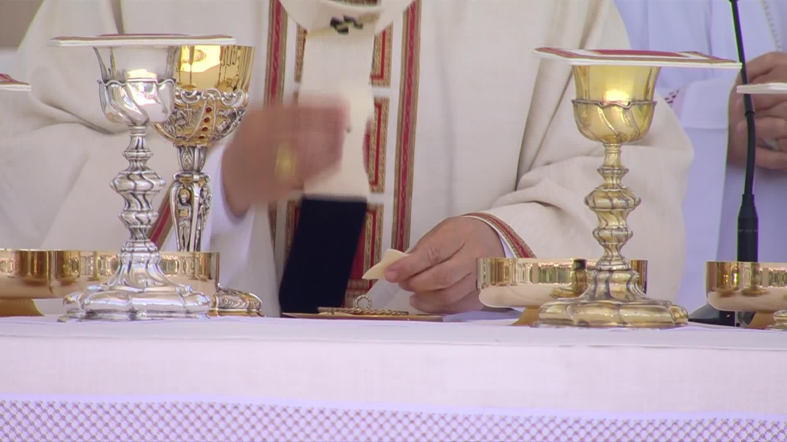 V067-TENERIFE PAPA SANTA MISA PUERTO 2