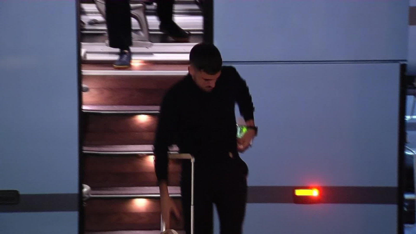 M087-ATENAS LLEGADA REAL MADRID HOTEL DE CONCENTRACION