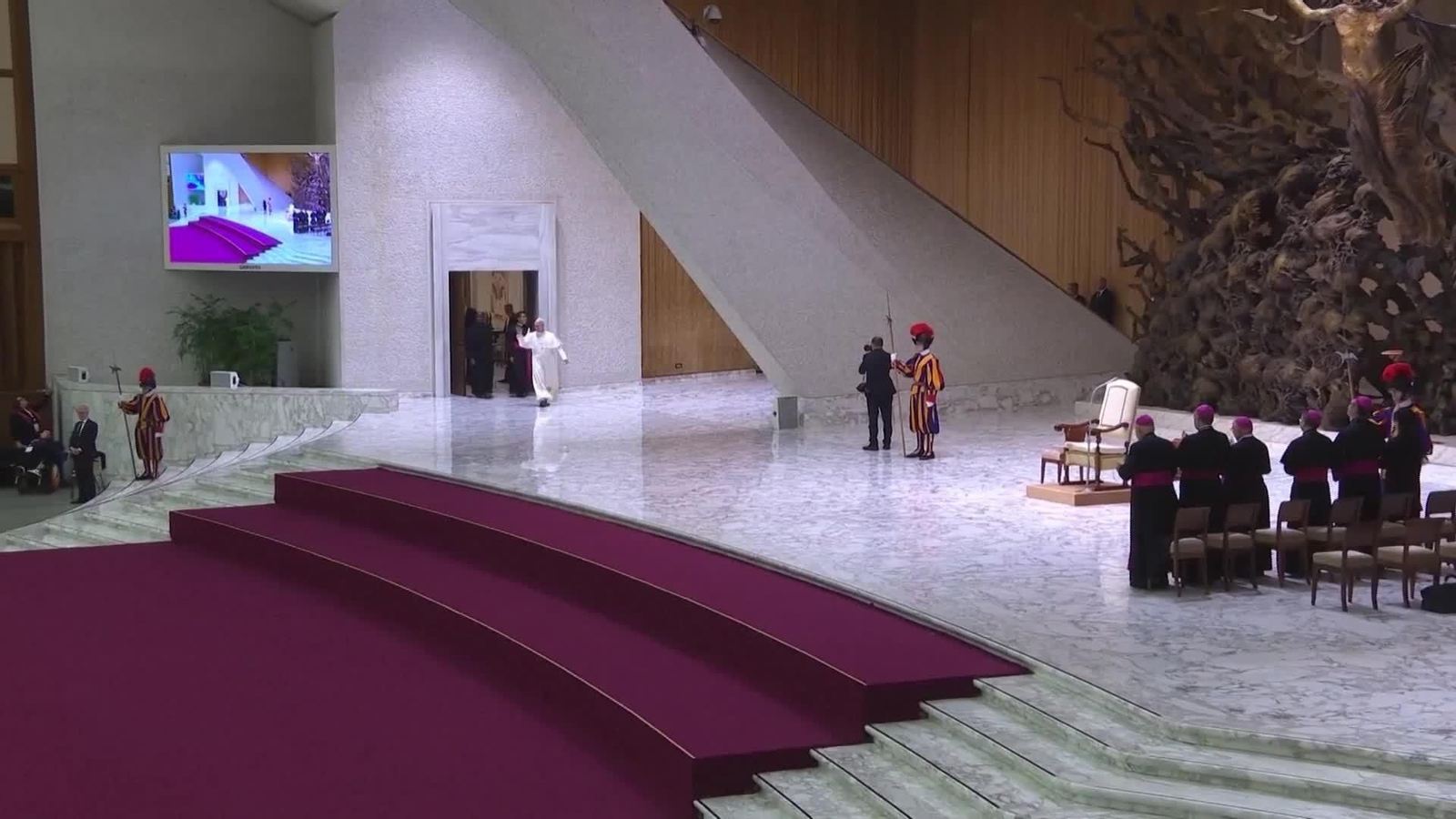 L079-VATICANO EL PAPA REZA POR LAS VICTIMAS DE SIDNEY