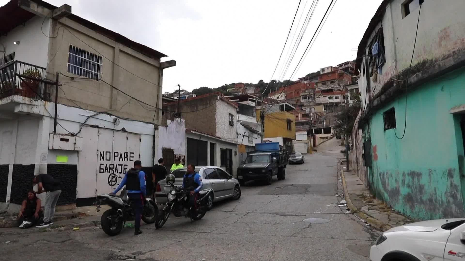 X004-VENEZUELA CIUDADANOS CUENTAN COMO FUE EL ATAQUE