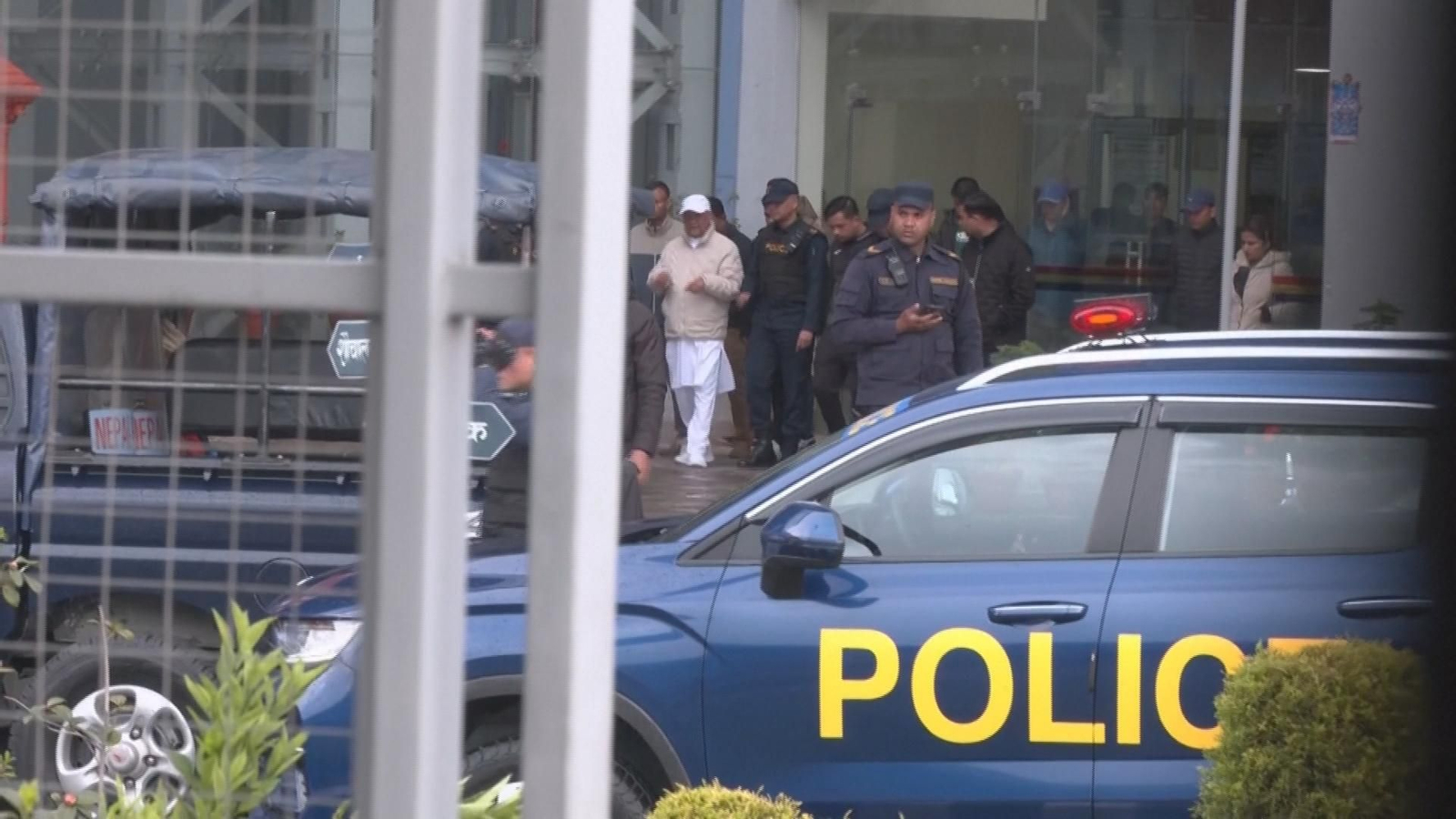 Arrestan al ex primer ministro de Nepal por la represión de las protestas de 2025