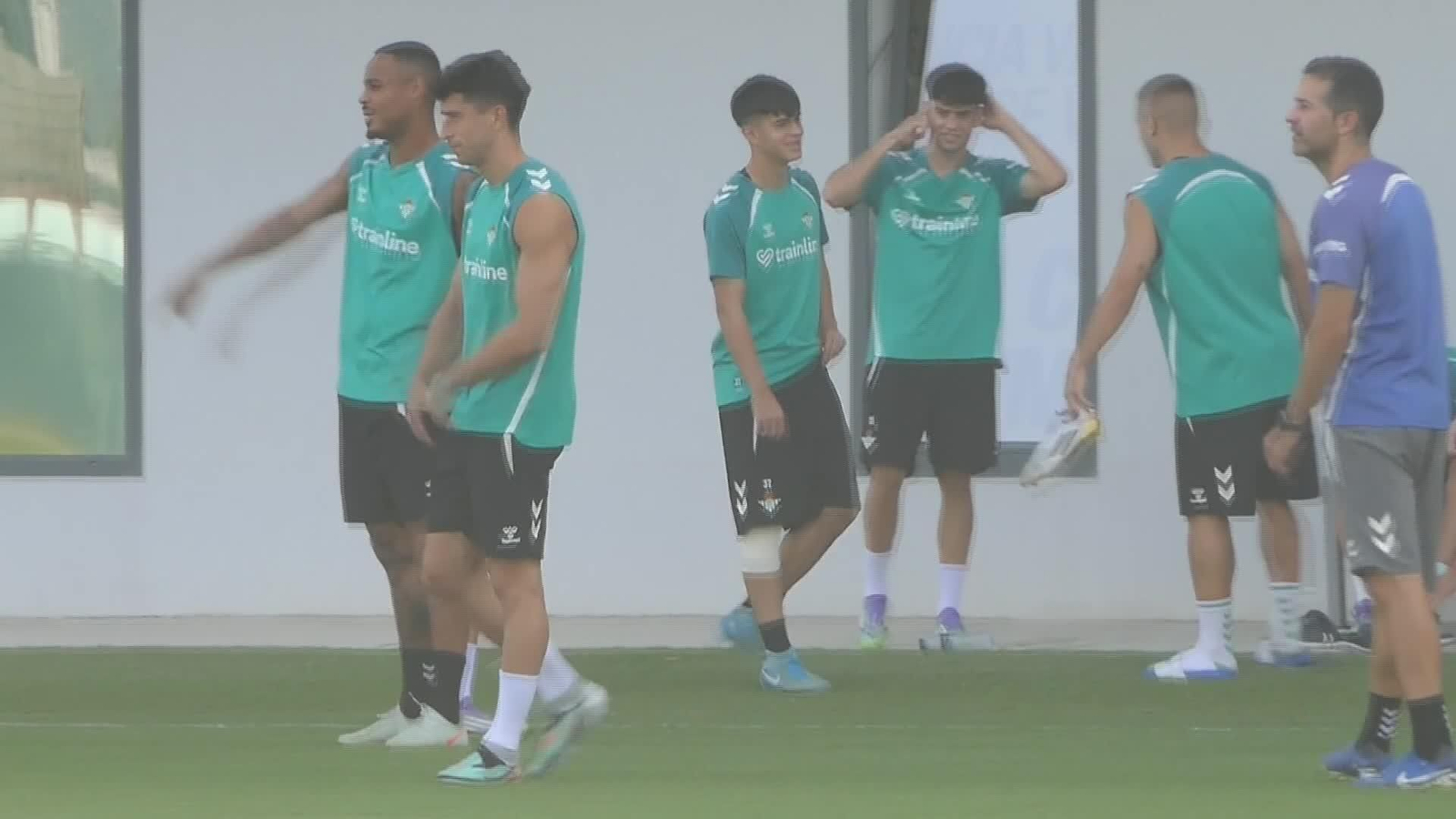 L037-SEVILLA ENTRENAMIENTO BETIS