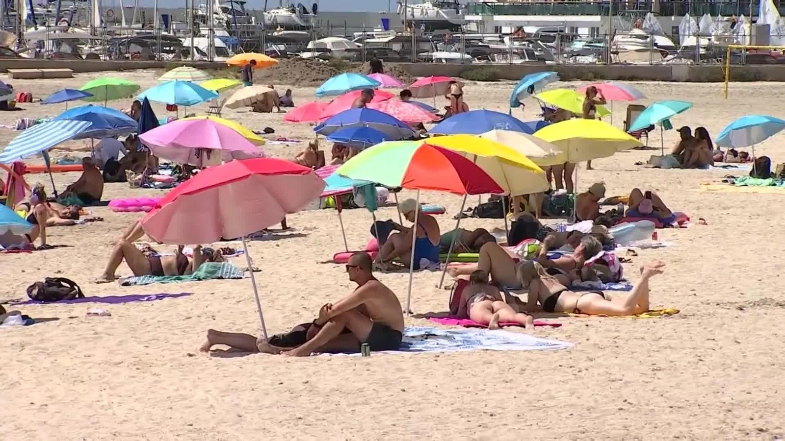X053-MALLORCA ALERTA CALOR