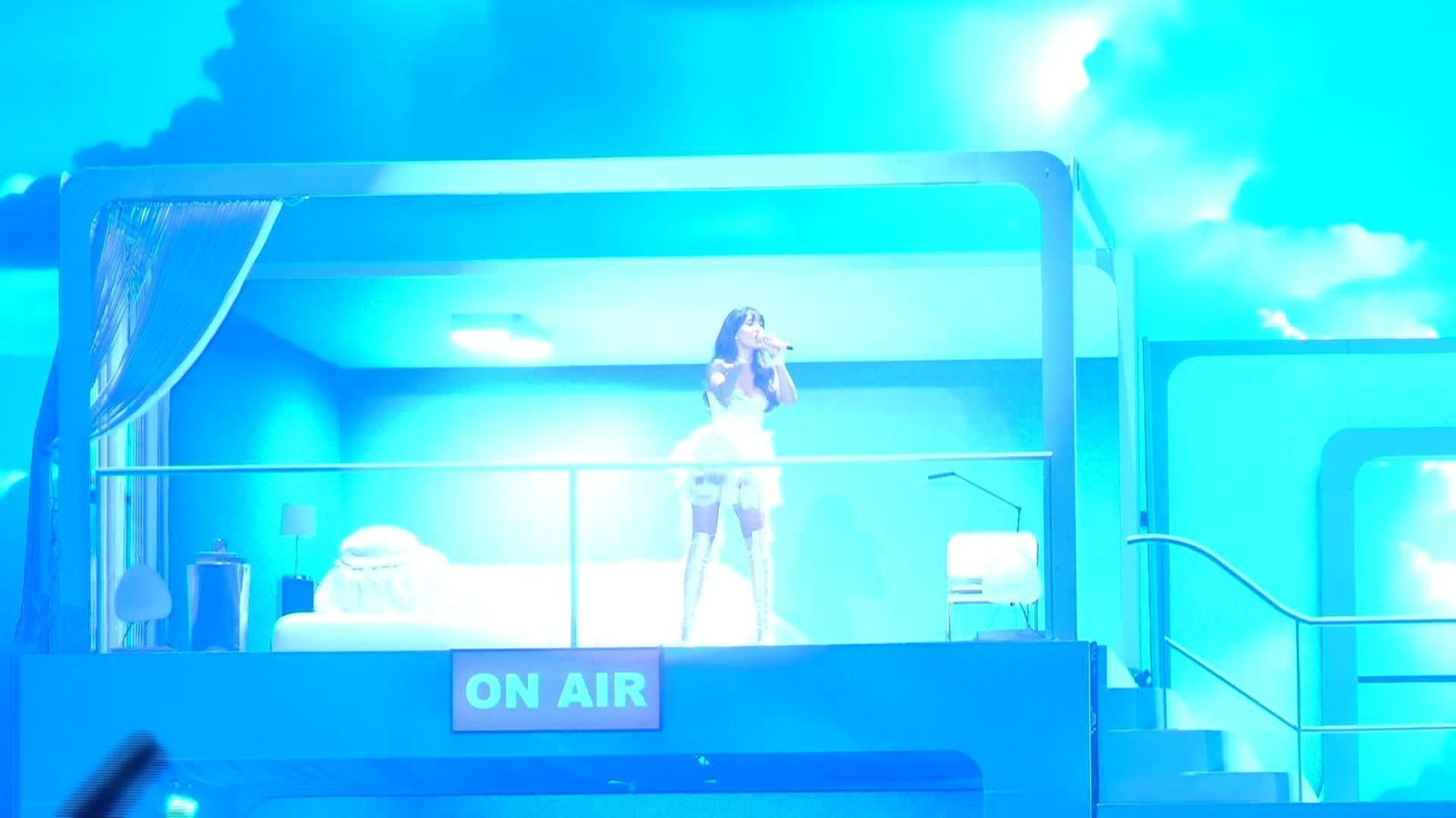 S008-BARCELONA CONCIERTO AITANA VIERNES NOCHE