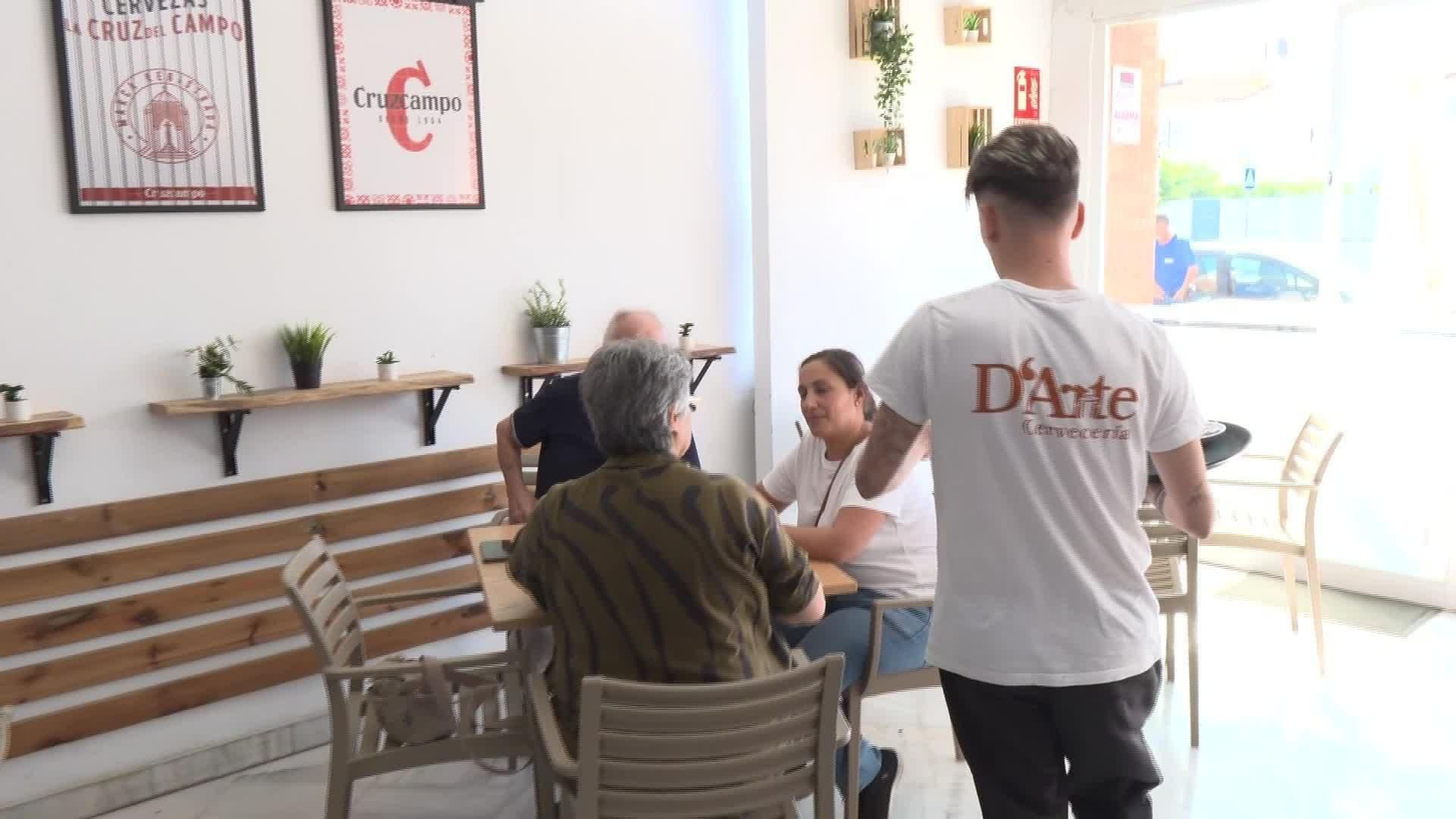 X077-EDI VARIOS TURNO PARTIDO HOSTELERIA