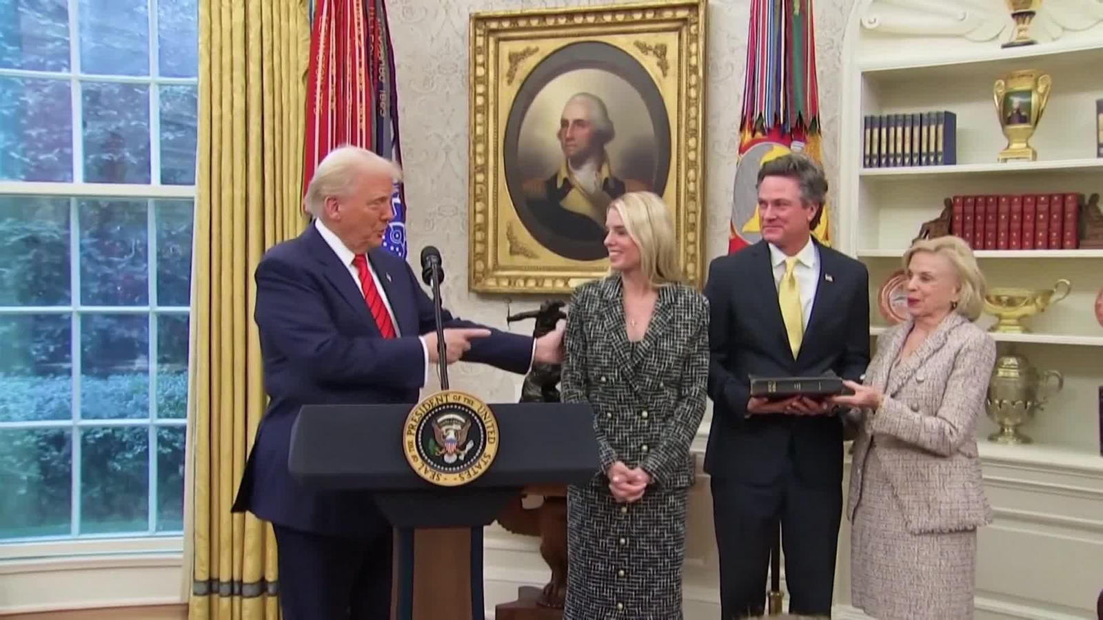 Trump acelera su purga en plena guerra de Irán